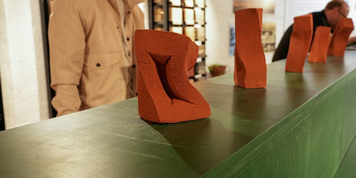 Brick sculpture by Livia Spinolo