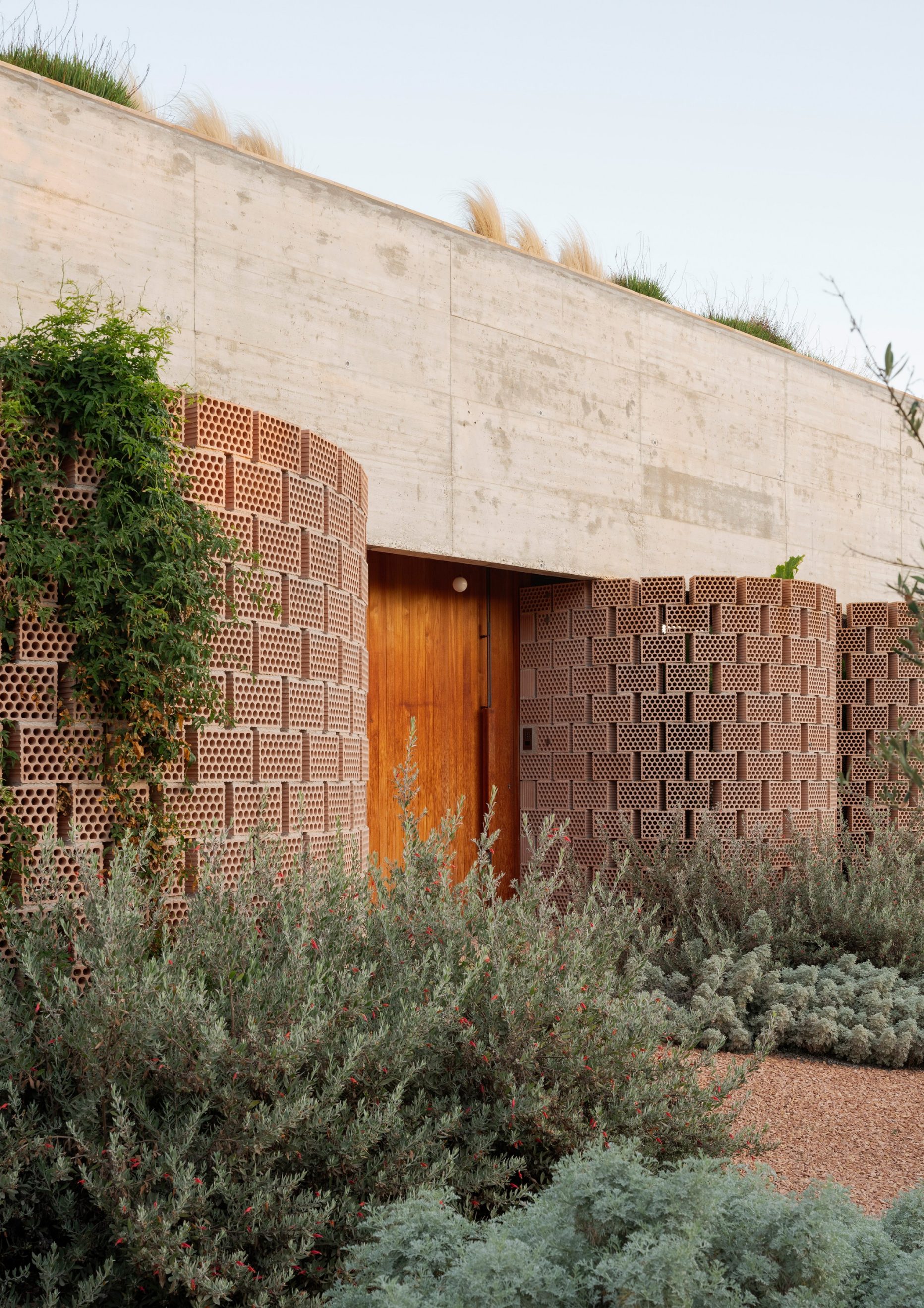 BRICK AWARD 26: Resilient Design and Innovation in Architecture