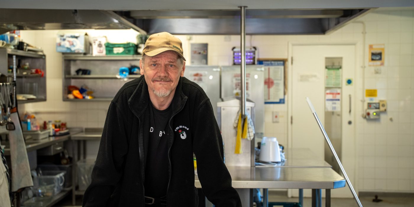 Man working with charity Emmaus