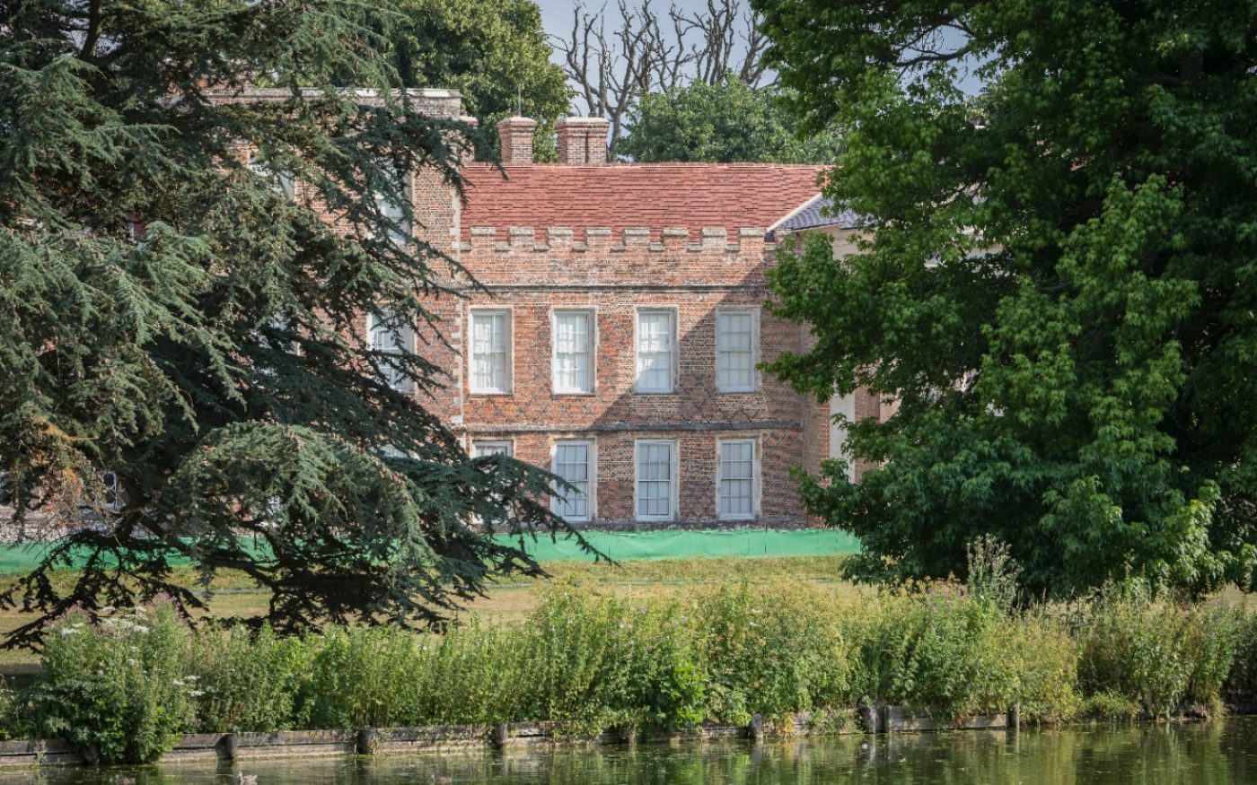 The Vyne stately home, roof renovation with Keymer tiles