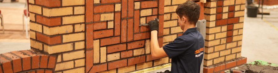 Bricklayer participating in SkillBuild