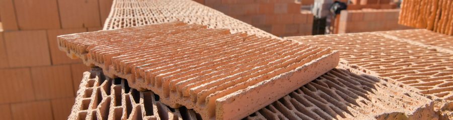 20.02.23 - Exeter, UK.
Porotherm bricks being used at the Hamlin Gardens development in Exeter.
Photo: Professional Images/@ProfImages
