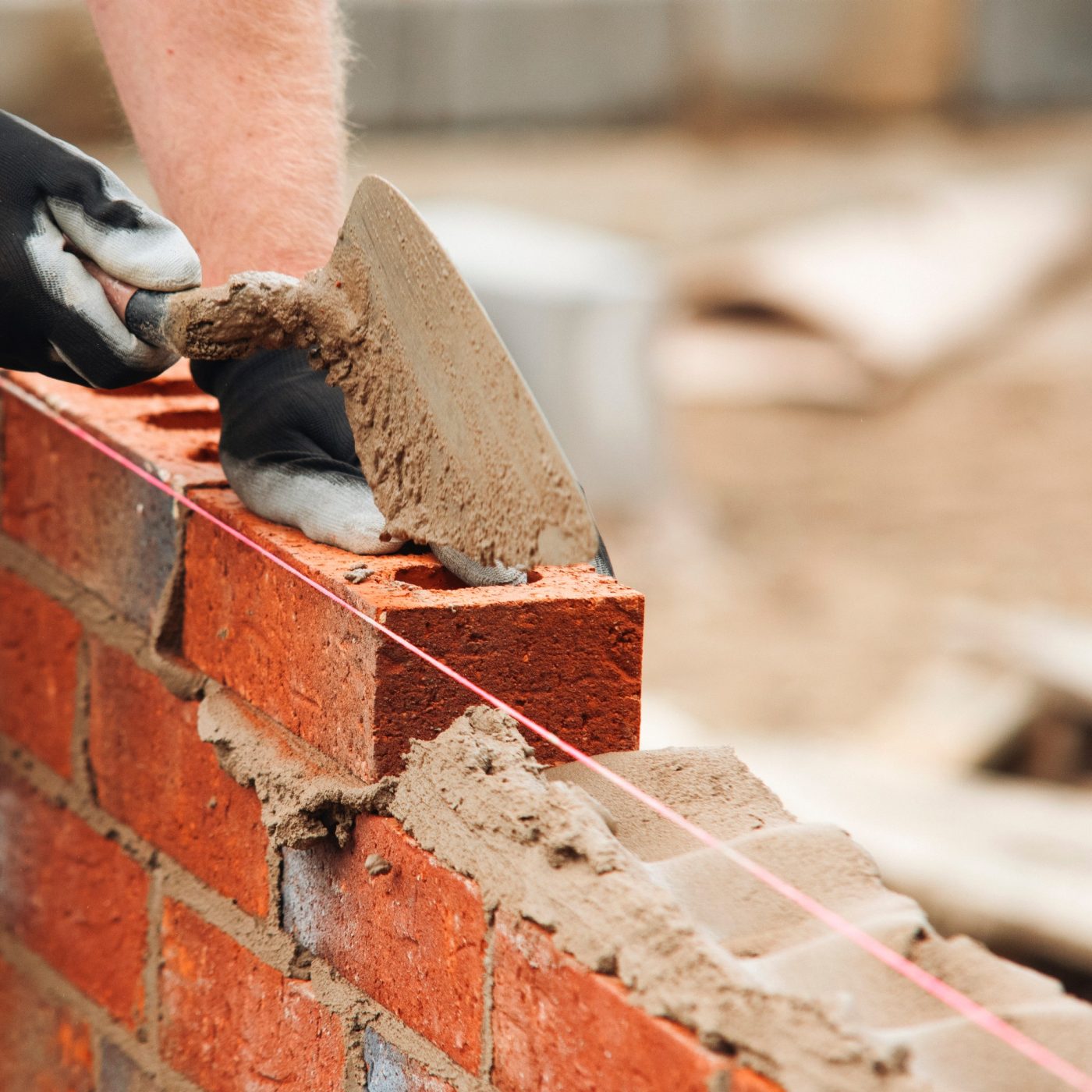 Building of a brick wall
