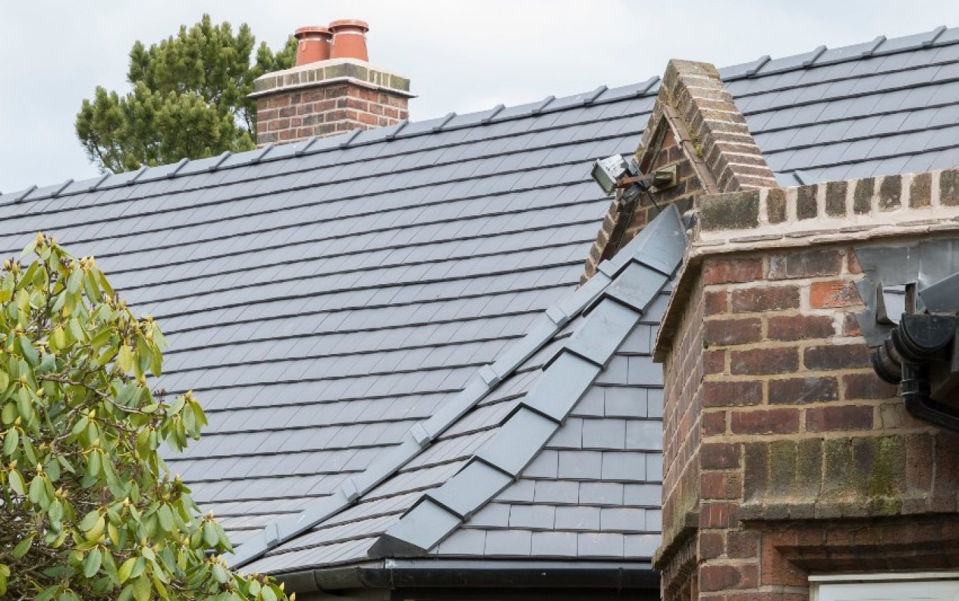 House with new 20/20 Antique Slate roof