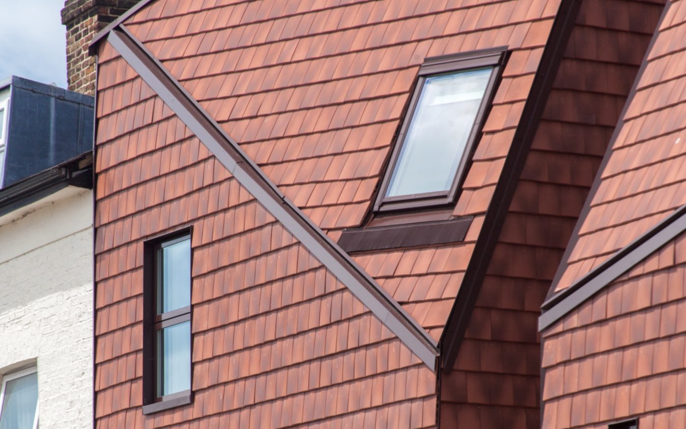 Close-up of 20/20 Flanders roof tile vertical tiling