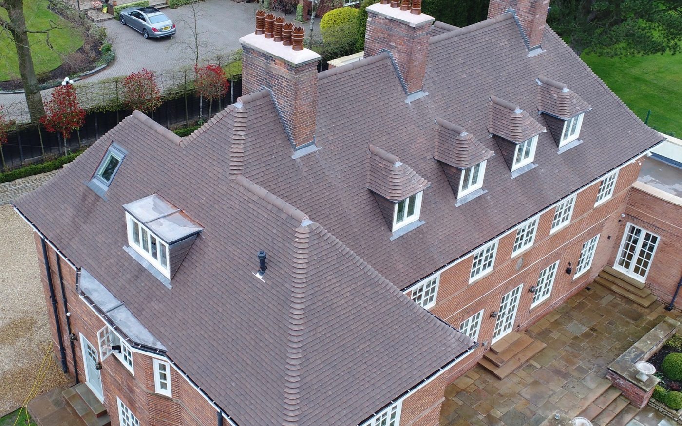 Aldery Brow exterior roof, daytime