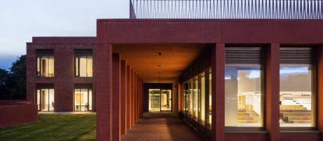 Wienerberger's Mellow Red Sovereign Stock used for Queen's  Business School building