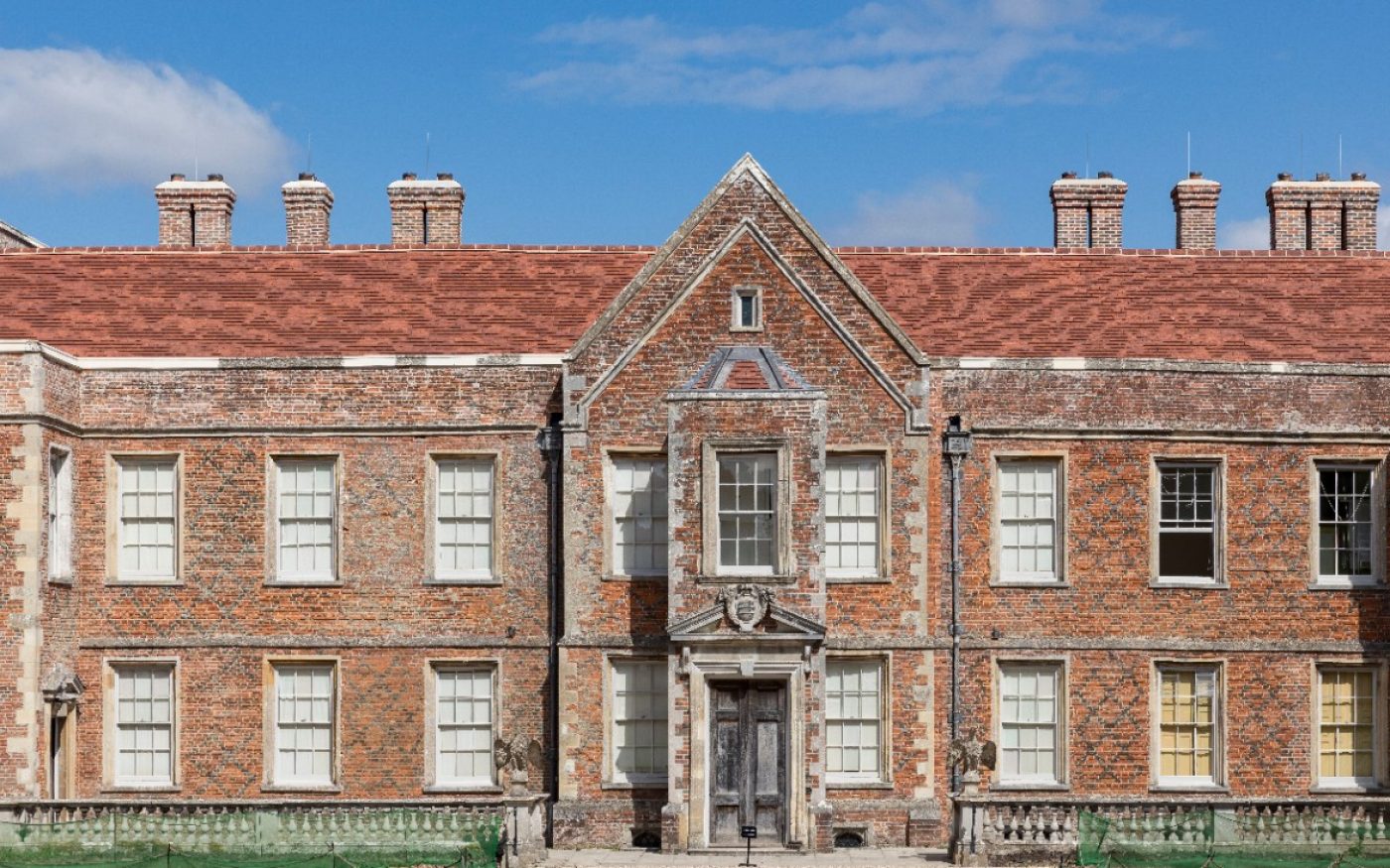 The front of the traditional The Vyne Tudor mansion