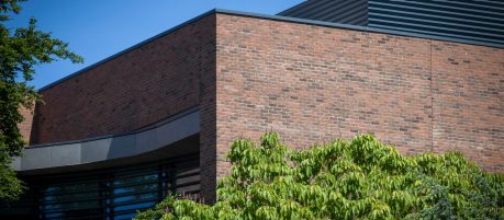 Close up detail of the Ashington Red Multi brick