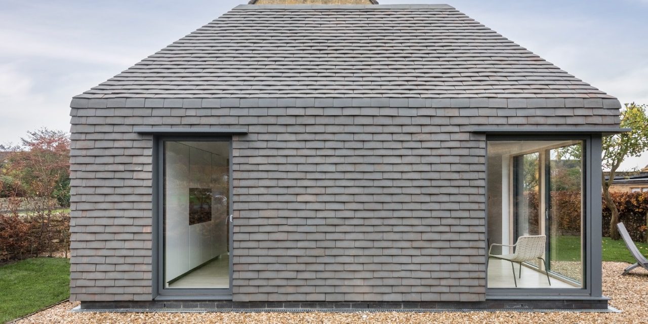 Grevel Lane, vertical tiling