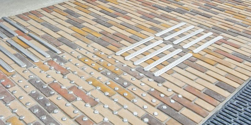 Siena, Basalt and Auraton paver