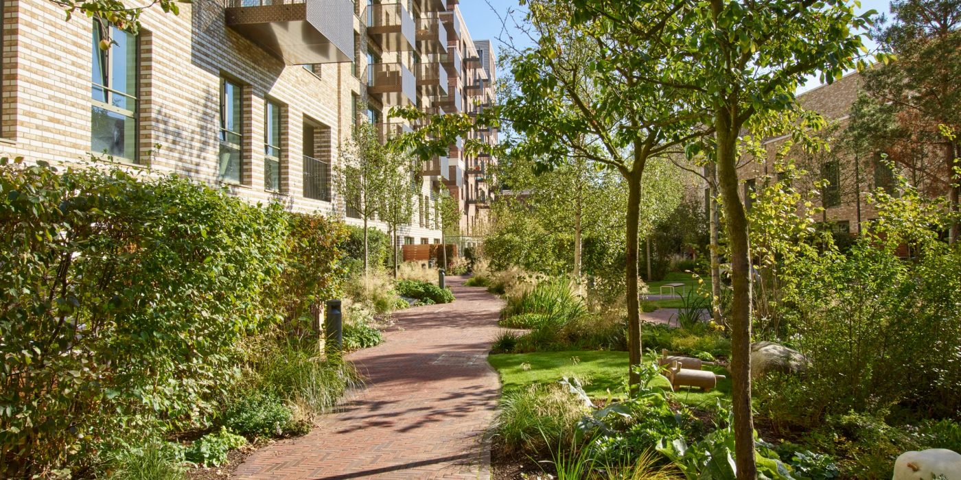 Comunnial landscaped space for residents