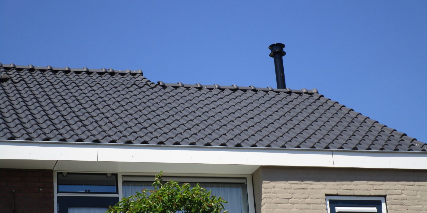 Renovatie 60 woningen | Govert Flinckstraat, Gerard Doustraat, Jan van Goyenstraat, van der Veldestraat, Krimpen aan de IJssel | Rooftile: OVH Vario leikleur mat engobe | Contractor: Heembouw, Roelofarendsveen | Roofer: Patina, Beverwijk | Dealer: BC Filippo, Beverwijk