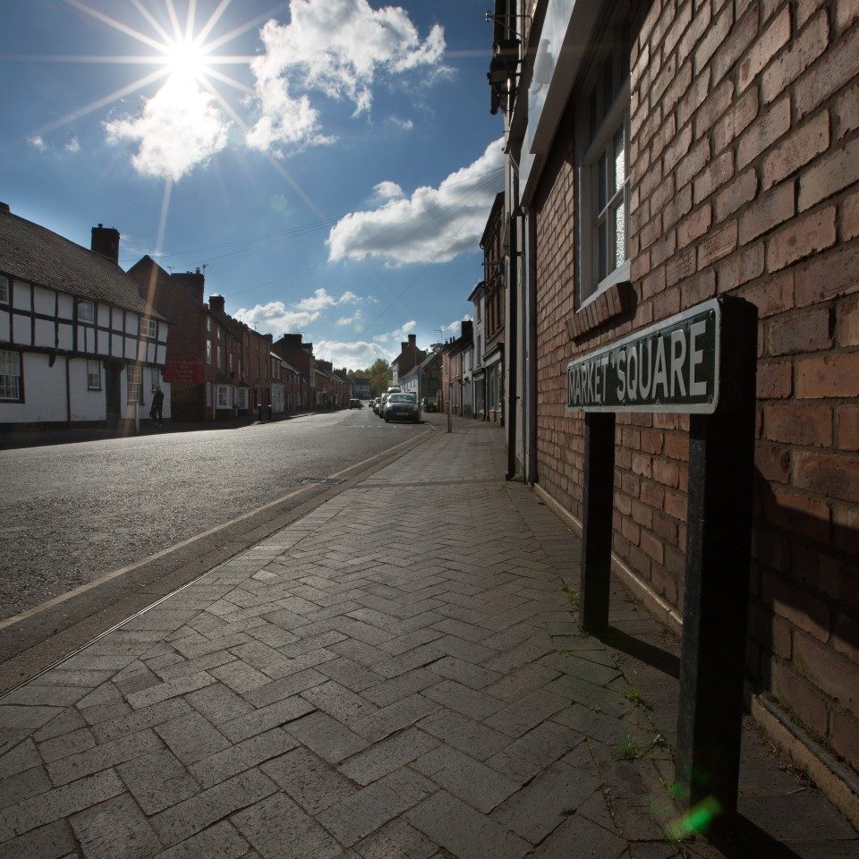 Dragfaced square edged blue 