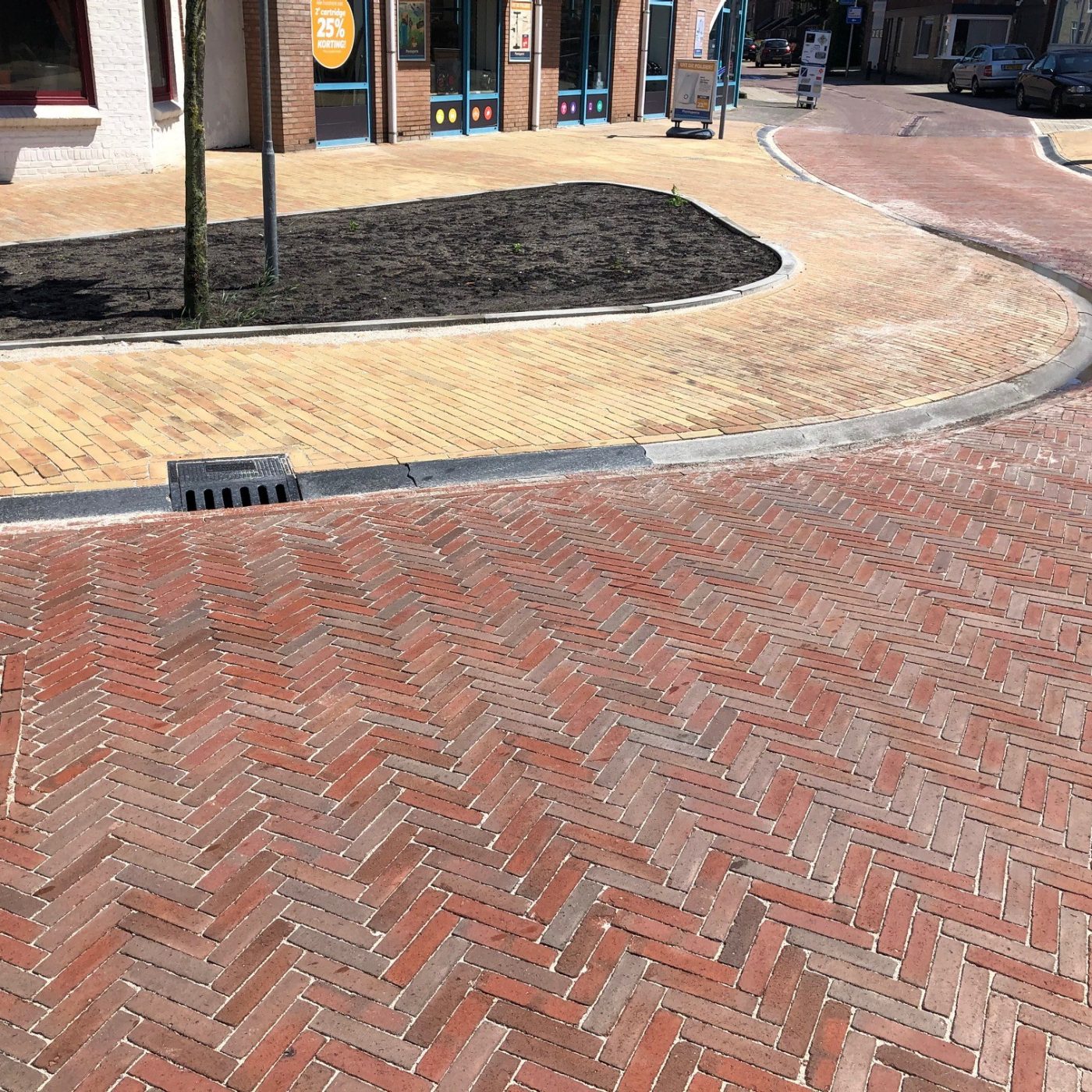 Novoton wasserstrich WF, Brons wasserstrich WF. Contractor: Netters Infra, Deventer. Reconstruction centre plan Rijssen | Rijssen