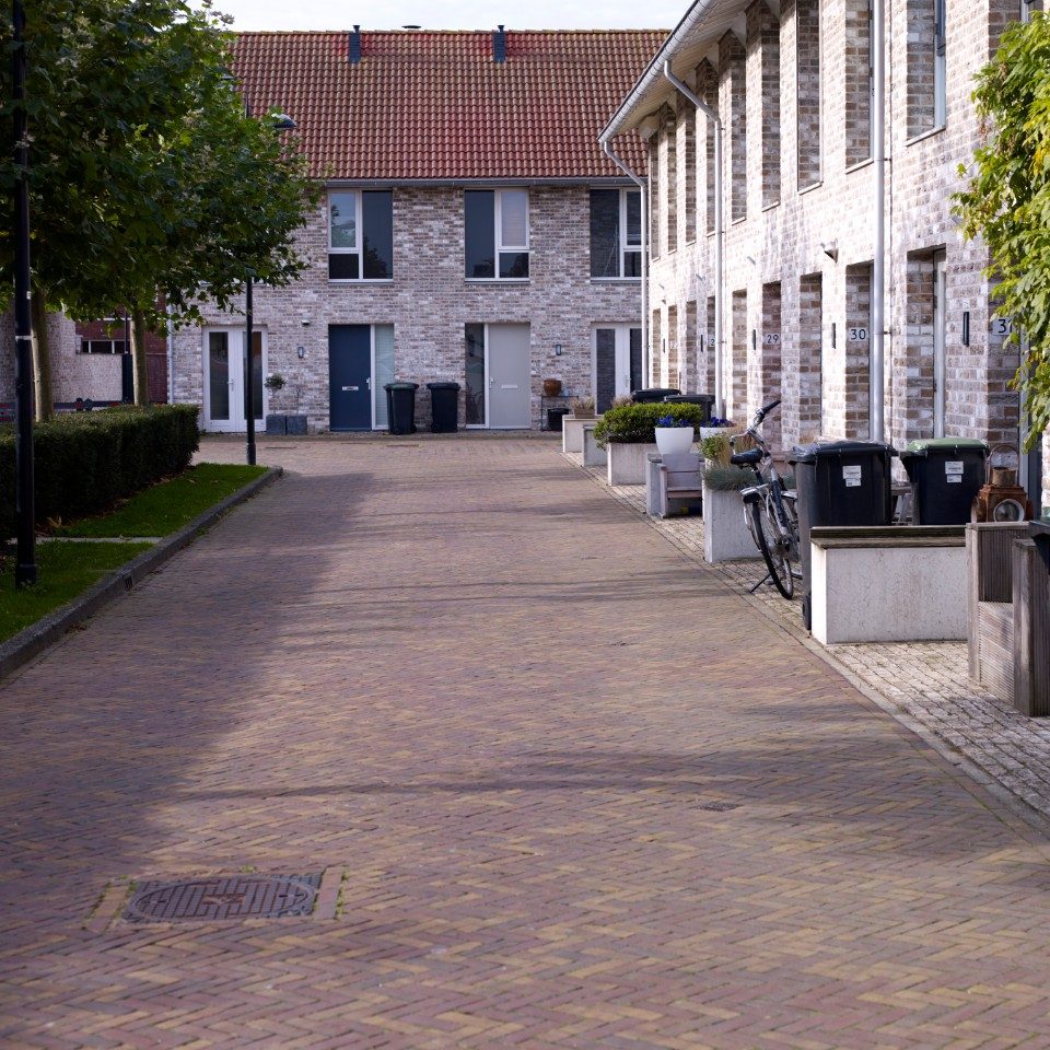 Realization suburb Boechorsthof | New East, Noordwijk | Pavers mix: Auraton and Novoton DF | Client: Township Noordwijk